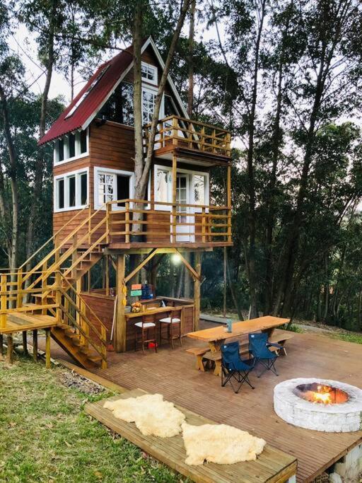 Casa Na Arvore Perto Da *